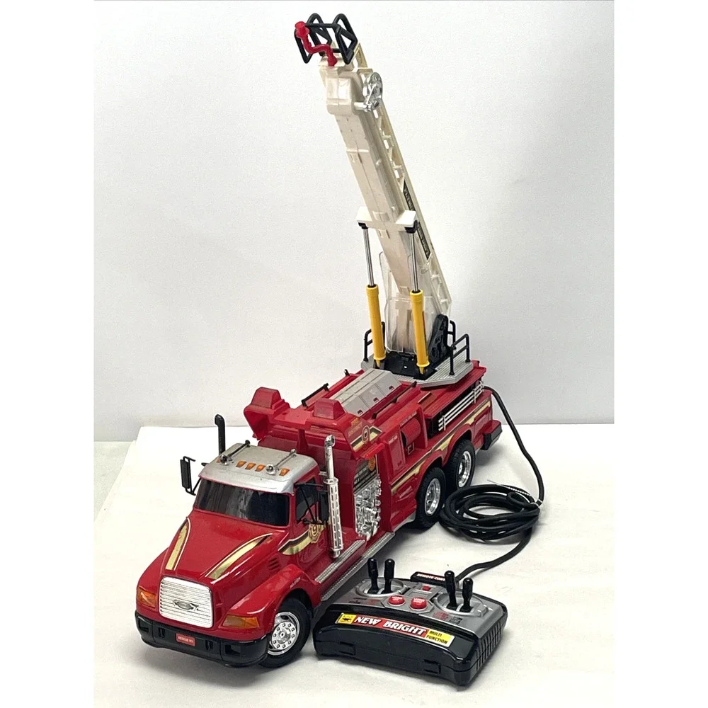 New Bright 20in RC Fire Ladder Truck Remote Controller Included Missing Front wh